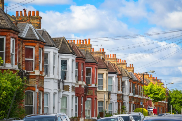 UK Rental Market Faces Further Landlord Withdrawals in 2026, LandlordBuyer Predicts